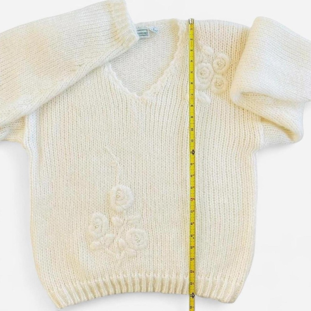 Vintage Shenanigans Cream Ivory Tone Soft Cozy Knit Sweater with Flowers Pearls - Picture 4 of 6